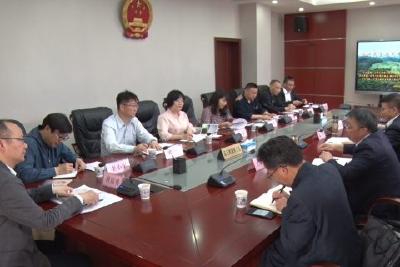 湖北药食两用中药产业发展专家论坛在我县举行