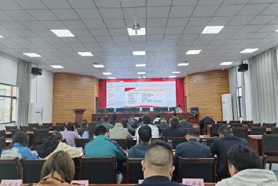 学习贯彻党的二十大精神县委宣讲团报告会走进牛庄乡