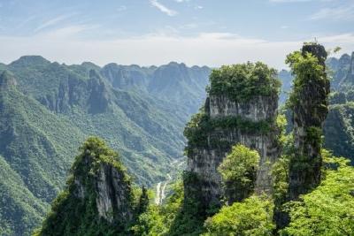 湖北五峰：以绿色为底 打造生态旅游圣地