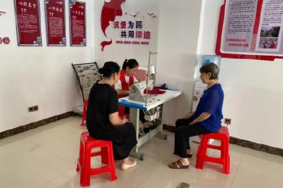 党群连心站赋能社区“微治理” 老旧小区焕发新活力