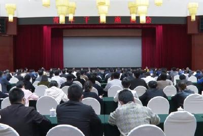 我县推进“跨界”交流 为年轻干部成长“搭台”