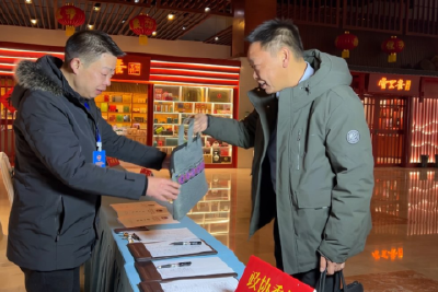 参政议政为人民 建言献策谋发展  县政协委员向大会报到