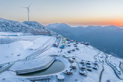 元旦假期五峰国际滑雪场迎客超8000人次