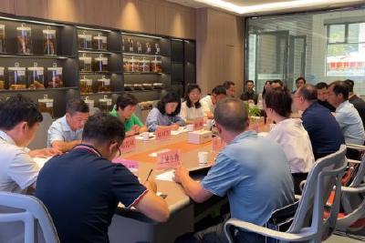 企业按需“点单” 人才驻企服务