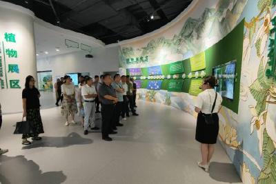湖北省生物多样性保护工作培训班95名学员走进五峰