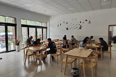 幸福小区建起“幸福食堂” 老年群体乐享暖心味道