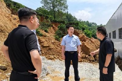 谭志军调研督导防汛抗灾工作