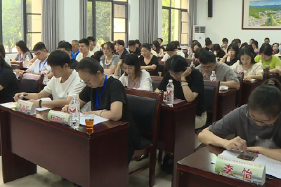 武汉市中职骨干教师来我县集中“充电”
