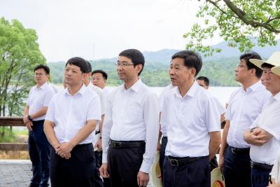 黄梅县党政代表团来我县考察学习