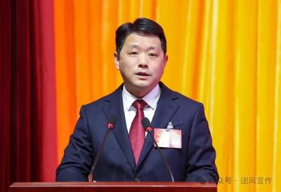 聚焦两会 | 团风县第六届人民代表大会第三次会议隆重开幕