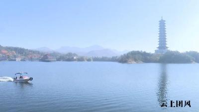 新洲团风志愿者携手护河 共筑道观河生态屏障