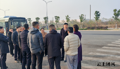 团风县新程产投集团：“一线党委会” 开启实干新篇章