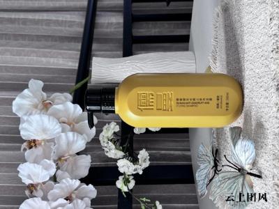 头皮屑反复瘙痒，发缝变宽断发多怎么办？2026去屑防断发指南，根源应对头皮问题