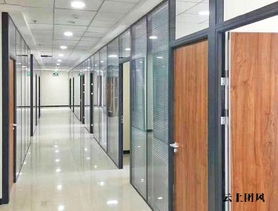 2026年 广东酒店活动隔断/双玻百叶隔断/卫生间隔断厂家推荐：融合工艺美学与空间隔音的全场景解决方案