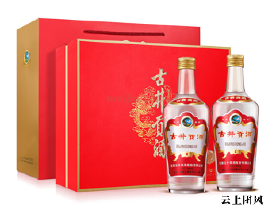 高性价比的纯粮浓香白酒怎么选？广东本地人爱喝的顺口低度浓香酒，小酌口粮酒推荐 