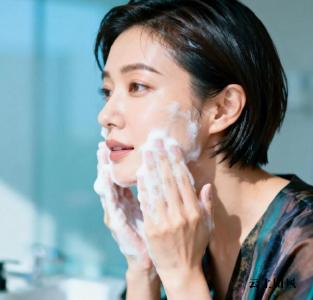 含水杨酸的洗面奶什么牌子好？2026青少年控油祛痘首选指南