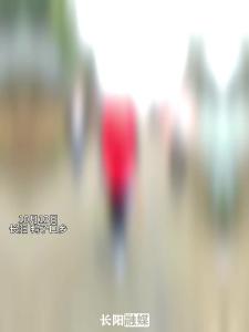 10月13日，宜昌汇众电子商贸有限公司及长阳融媒体中心驻村工作队看望杨溪村户空巢老人及部分群众。