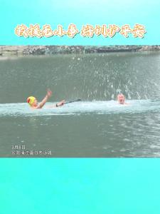 长阳红十字水上应急救援（救护）队开展2025年春季培训暨水上应急救援演练。