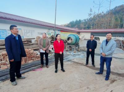 县领导到薛坪镇宣讲党的十九届五中全会精神