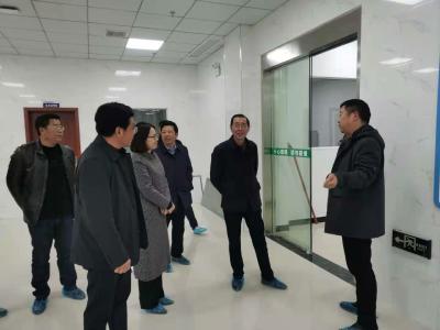 县领导调研督办有机谷二期工程建设