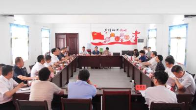 民进湖北省委会主委胡仲军到我县调研乡村振兴工作