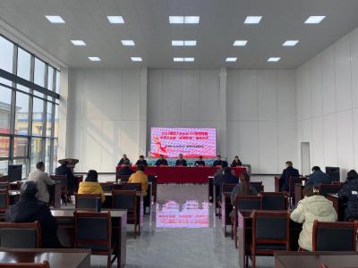 2022年襄阳工业企业百强授牌暨优秀企业家“金骆驼奖”南漳专场颁奖仪式举行