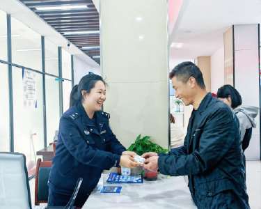 南漳民警及时补录户口　无证男多年“憋屈”终消除