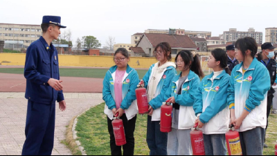 南漳：开展消防演练   筑牢校园安全“防火墙”