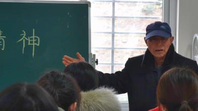 南漳李儒先：社区里的“老雷锋”