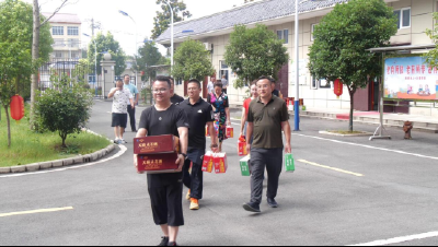 南漳：企业捐助福利院   爱心涌动暖人心