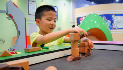 南漳：走进科技馆  放飞科学梦