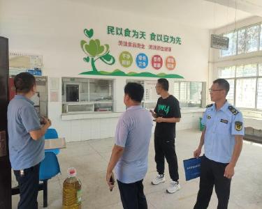 肖堰市场监管所开展秋季校园食品安全检查