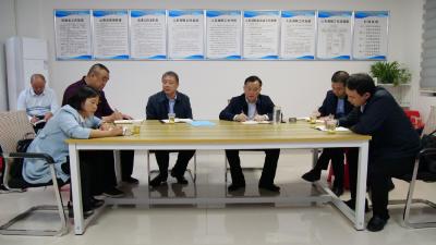 市领导到我县调研“屋场会”解纷工作法