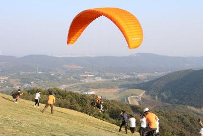 【热点关注】2023年滑翔伞定点世界杯总决赛10月10日至12日举行