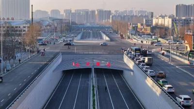 【热点关注】银川市重大民生工程凤悦隧道正式通车