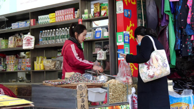 湖北南漳：“山东炒货” 飘香十二载