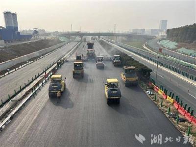 【热点关注】武汉绕城高速“四改八”冲刺年内建成
