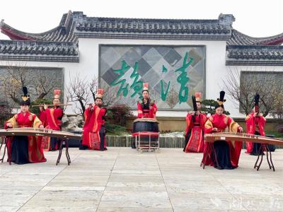 【热点关注】2024武汉东湖梅花节开幕，预计春节期间进入盛花期