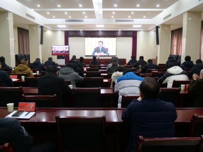 我县组织收听收看全省森林防灭火工作电视电话会议   
