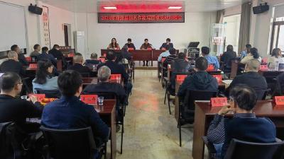 我县召开“百名作家写百模”活动对接会