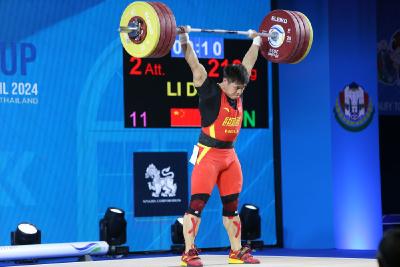 举重世界杯：李大银获男子89公斤级两枚铜牌