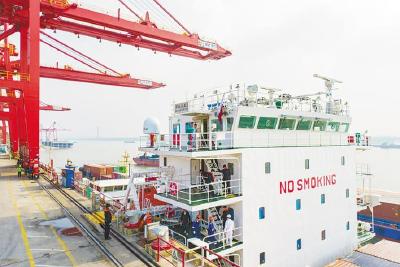 【热点关注】武汉港出入境船舶增长150%