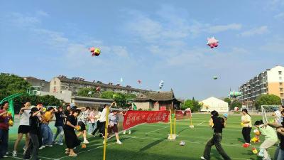 湖北南漳：师生一起“嗨起来”　趣味减压迎高考