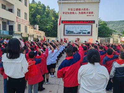 薛坪镇召开德育工作现场会