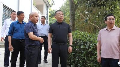 陈栋调研防汛抗旱工作，要求抓早抓小抓实抓细，确保安全度汛