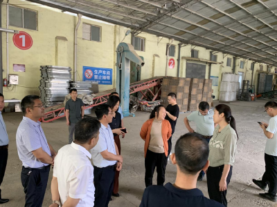 国家粮食和物资储备局调研我县夏粮质量安全风险监测工作