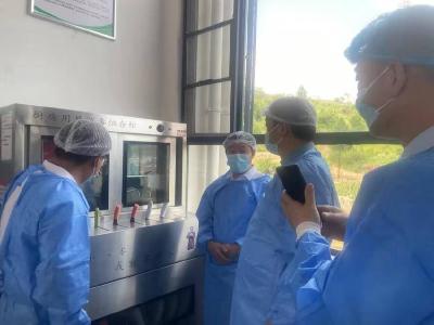 城关镇中小学赴保康“取经” 提升后勤服务水平