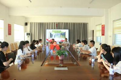 家校携手，共绘成长“同心圆”