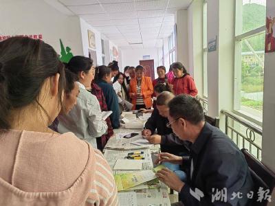 ​薛坪镇：关爱女性健康 “两癌”筛查在行动