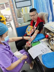 南漳经济开发区干部职工积极参与无偿献血活动